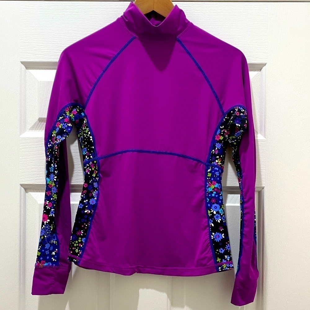 Athleta Trestle Rashguard, Swim or Yoga Top, S